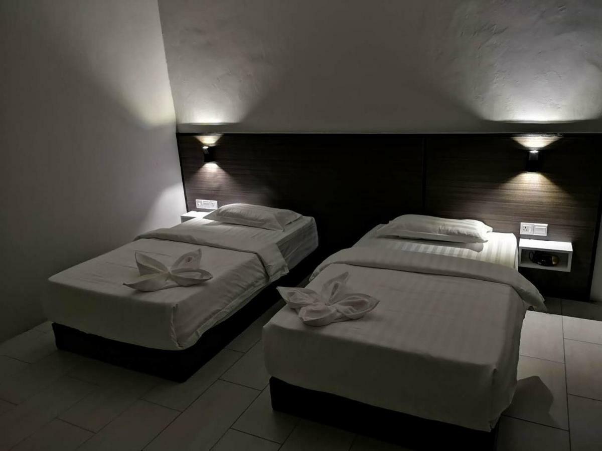 Luna Guesthouse 露娜旅馆 Semporna Exterior foto